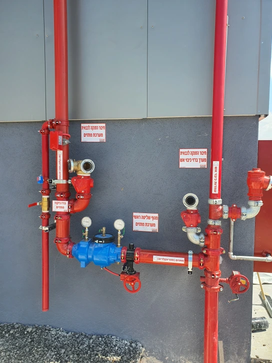 מרכז בקרה והזנה של מערכת ספרינקלרים - פוגו מערכות בטיחות